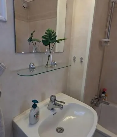 Διαμέρισμα Spacious With Stunning Views
