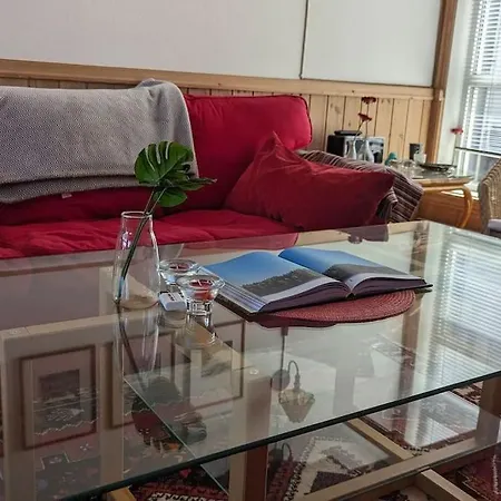 Spacious With Stunning Views * 스타방에르